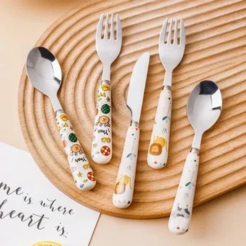 Idizayini Entsha Iphakela Isipuni Sokudla Okuqinile Imfoloko Setha I-BPA Isibambo Se-Ceramic Yamahhala Ikhathuni I-Crab Isitsha Esingenasici Sezingane I-Tableware