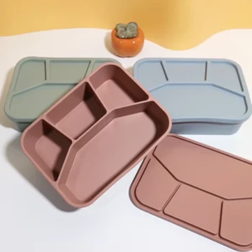 Wellfine BPA Free Tùy Chỉnh Silicone Snack Box Thực Phẩm Trẻ Em Hộp Bảo Quản Đồ Ăn Nhẹ Cho Trường Học Không Tràn 4 Ngăn Hộp Cơm Trưa