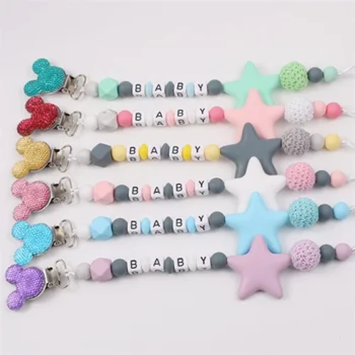 Ta'uta'ua Silicone Personalized Pepe Pacifier Clip Igoa Pepe Custom Pacifier Clip E mafai ona faaigoa Pacifier Chain Sapalai Pepe