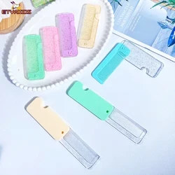 Mini Kids Hoer Combs Ins Einfachheet Massiv Faarf Massage Hoer Kamm fir Mamm a Kanner Kleng Portable Travel Hoer Pins Care
