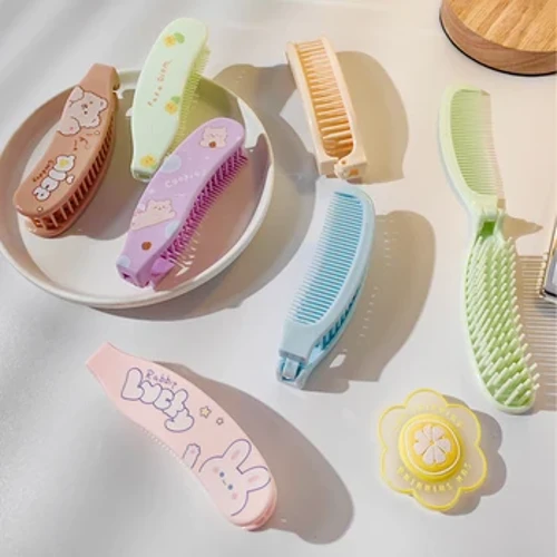 Draagbare Mini Anti-schroef Meisjes Activiteit Gym Haarborstel Make-up Verzorgingsgereedschap Leuke Cartoon Patroon Opvouwbare Massage Haarborstel Kam
