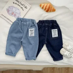 Earrach 2024 Bríste Denim Leanbh Nua Scaoilte Faisean Cailíní Naíonán Pants Soladach Corr Buachaillí Lapadán Jeans Éadaí Lapadán
