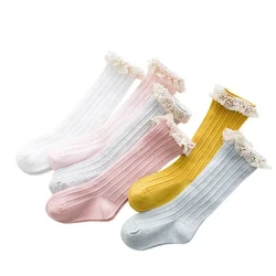 Envío Gratis calcetines hasta la rodilla para niños con encaje material barato calcetines con volantes chico princesa niñas calentadores de piernas de algodón