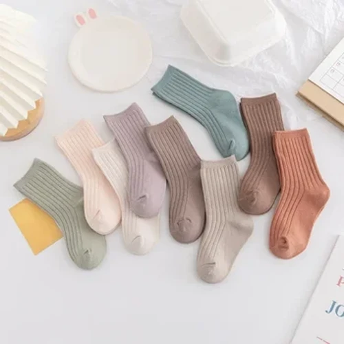 Calcetines de niñas recién nacidas coreanas calcetines de algodón de algodón calcetines recién nacidos para niños calentador de piernas para cuatro estaciones accesorios de ropa para bebés