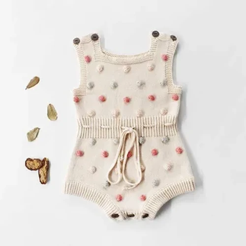 Stickade babykläder 2022 Nyfödda Babybyxor Handgjorda Pompom Baby Girl Romper 100 % bomull Spädbarn Baby Boy Jumpsuit Overall