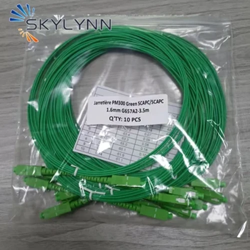 Přizpůsobený 100 KS SC/APC-SC/APC Single Mode G657A2 Simplex Core 1,6 mm Průměr vláknové optiky Patch kabel Zelený LSZH Jacket 3,5 M