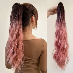 Klauwclip Paardenstaartverlenging Voor Dames 22 inch lang Water Golvend Krullend Multi-Coloredt Vezels Synthetisch Natuurlijk Zacht Dagelijks gebruik