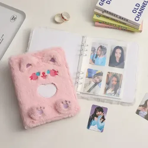 Idol Cárta Grianghraf Plush Clúdach Ceangaltóra Cat Athlíonadh Leathanaigh Istigh Albaim Chártaí Clúmhach Sé-pholl A5 Clúdach Albam Leabhar Nótaí Scaoilte A5