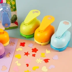 Mini albom mushtlari qo'lda ishlangan to'sar kartasi hunarmandchilik kalico bosma DIY gul qog'oz hunarmandchilik teshuvchi teshik Sakura atirgul shakli
