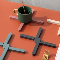 Silikon Hëtztbeständeg Pad Klappbar Net-Rutsch Pot Pan Mat Table Placemat Platte Platte Cross Holder Coaster Kichen Dësch Trivet