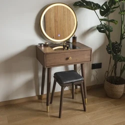 Ženska spalnica Komoda Ogledalo Luksuzna kozmetika Minimalistična svetla miza za lase Vintage Modern Nordijski slog Penteadeiras Home Decor