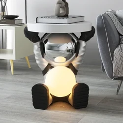 Sáng Tạo Phi Hành Gia Tượng Bàn Nội Thất Phòng Khách Sofa Bên Bàn Đèn Ngủ Cấp Bàn Nhựa Trang Trí Phòng