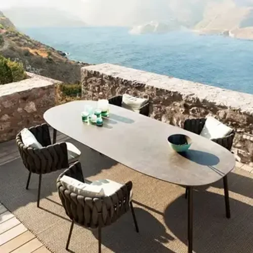 Seel Miwwelen Ënner Strapp Patio Casual Iessdësch a Still Set