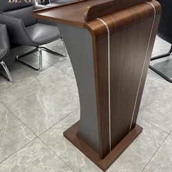 Fáilte podium ardán, podium adhmaid soladach, seomra comhdhála simplí nua-aimseartha, podium an mhúinteora