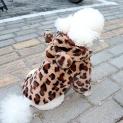 Casacos de pele de leopardo para cães, jaquetas para animais de estimação, roupas de inverno com capuz, rosa, marrom, fofo, tempo frio, vestuário com capuz para cachorro