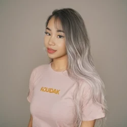 SNQP 57cm Wig Fada Chatach Liath Wig Gruaige Nua Stylish do Mhná Páirtí Cosplay Laethúil Wig Shintéiseach Frithsheasmhach Teas Nádúrtha Breathnú Nádúrtha