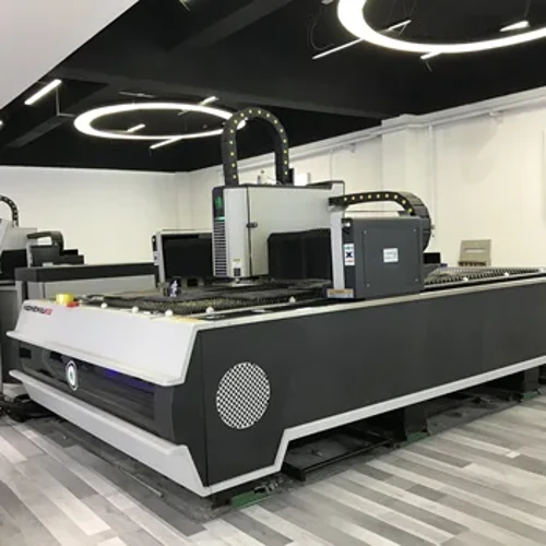 Insimbi yokusika i-CNC 1000W i-fiber laser cutting machine ene-Raycus laser 1530