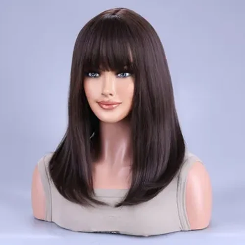 Wig Synthetig Du Brown gyda Bangs Canol Hir Syth Cyrliog Wigiau ar gyfer Merched Cosplay Parti Dyddiol Gwres Gwallt Ffibr sy'n Gwrthiannol