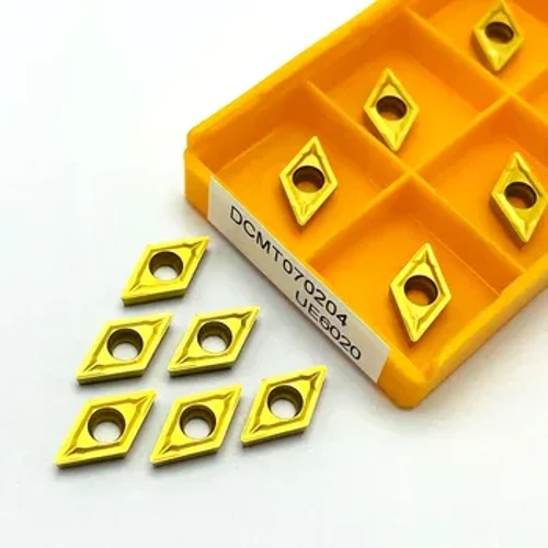 10 Stéck DCMT070204 UE6020 Carbide Tool Héich Qualitéit Schneid Tool DCMT 070204 Dréiinsert