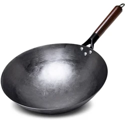 Wok Iarann ​​​​Neamh-bhrataithe Wok Lámhdhéanta Traidisiúnta Síneach Do Láimhseáil Pana Adhmaid Cistine Do Earraí Cócaireachta Gáis 1 go 2 Duine
