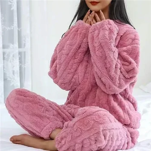Syksyn talvi lämpimät flanellipyjamat Naisten pyjamat Paksut Coral Velvet pitkähihaiset Soild yöpuvut Rento flanellipyjamat kotiasut