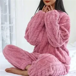 Syksyn talvi lämpimät flanellipyjamat Naisten pyjamat Paksut Coral Velvet pitkähihaiset Soild yöpuvut Rento flanellipyjamat kotiasut