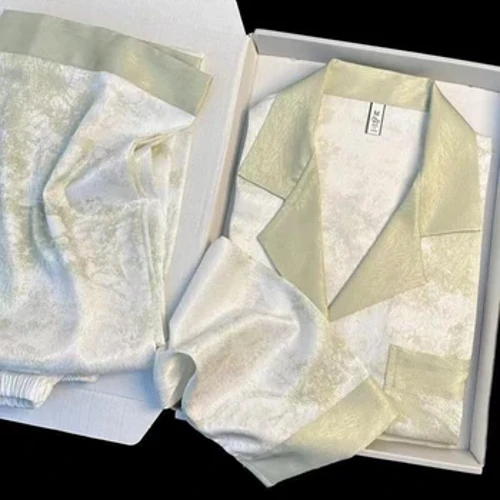 Nữ Satin Pyjama Set Mùa Xuân Mới Cổ Điển Sandpainting Pyjama Set Tay Dài Nút Xanh Pyjama Phòng Chờ Quần Nữ Đồ Ngủ