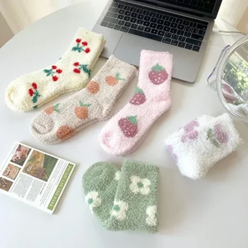 Kawaii vớ dễ thương mùa đông mùa đông dày đặc Phụ nữ mềm mại đồ san hô san hô lông cừu nhiệt gia dụng cho tất cả