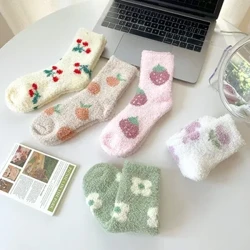 Kawaii söta strumpor Höst Vinter Tjocka Varm Mjuk Plysch Damstrumpor Coral Fleece Termisk Hemkläder Golv Sovstrumpor