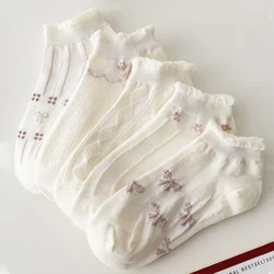 5 par/lote calcetines tobilleros con flores para mujer, calcetines cortos de corte bajo, finos, transpirables, blancos, para primavera y otoño, calcetines bonitos de barco con dibujos animados