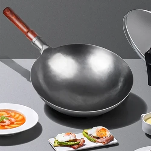 Wok Pan, Gan Ceimiceach, Wok Iarainn Traidisiúnta na Síne le Láimhseáil Adhmaid Inscortha, Pana Cistine Hammered Hand Frithsheasmhach in Scratch