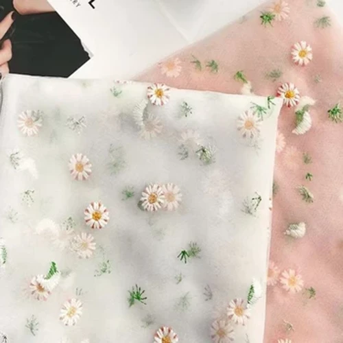 160x90CM Daisy Mesh vyšívací látka Vyšívaná krajková látka DIY záclonové šaty Dětské oblečení Dětské oblečení Fabric TJ9419