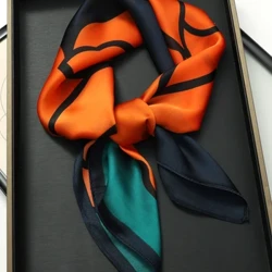Thương Hiệu Cao Cấp 2023 Lụa Vuông Khăn Choàng Nữ Cổ Mèo Dây Buộc Tóc Ban Nhạc Đi Biển Hijab Kerchief Đầu Mũ Trùm Đầu Cao Su Nữ Foulard 70 Cm