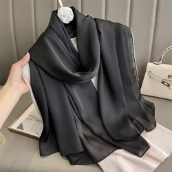 Düşük anahtar moda lüks kadın düz renk yumuşak saten ipek eşarp şal yaz güneş koruması çok yönlü kadın Müslüman başörtüsü