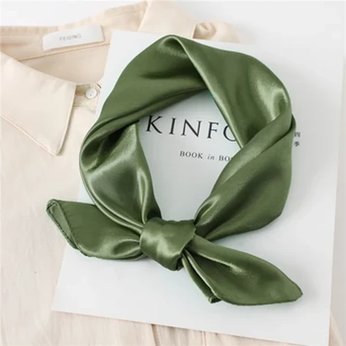 Solido Sciarpa Estiva Moda Sciarpe Della Signora Quadrato di Seta Capelli Scialle Avvolge Collo Foulard Donne Fazzoletto Bandana Testa Hijab Nuovo