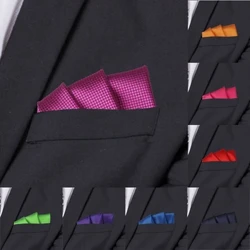 Modne obleke z žepnim kvadratom za moške Poslovna naprsna brisača Hanky ​​Gentlemen Karirasti robčki robčki Classic Suit Servieta Moški robček