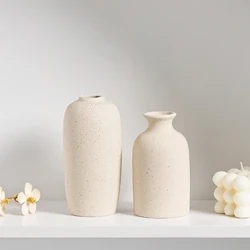 Fâs Ceramig INS Pot Blodau Gwyn Fâs Addurnol Nordig Fâs Blodau Sych ar gyfer Addurn Penbwrdd Ystafell Fyw Gartref i'w weld yn y cartref