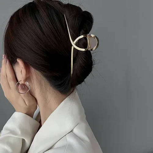 Artiglio dei capelli in metallo di grandi dimensioni da 13,5 cm Moda grande clip di capelli cava Forcina alla moda Hairgrip Copricapo per accessori per capelli ragazza Regali