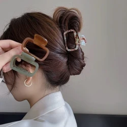 Bagong Retro Hollowed Out Acetate Grab Clip Elegant Korean Crab Ponytail Braid Grab Clip Accessories para sa mga Batang Babae Mga Regalo ng Alahas