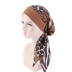 Enfärgad förknutad tryckt turban för kvinnor Bredbandsmössor Kvinnliga Stretch Bandana Huvudbonader Nattsömn Hattar Cancer Chemo Cap