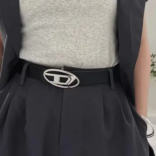 Ceinture à boucle étoile en métal pour hommes et femmes, nouvelle mode de luxe légère, Style gothique, large ceinture latérale, Style décontracté, à porter avec un jean