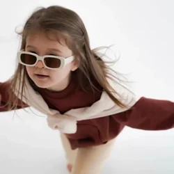 Uudet Pienet suorakulmiot Lasten aurinkolasit Pojat Tytöt Neliömäiset Aurinkolasit Lapset BabySummer UV400 Protection Oculos De Sol