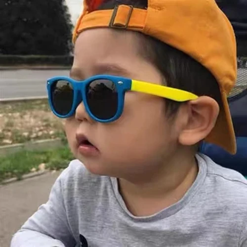 Kacamata Hitam Anak-anak Terpolarisasi TR90 Bingkai Gel Silikon Klasik Persegi Anak Kacamata Matahari Anak Perempuan Laki-laki Multi Warna Kacamata Bayi UV400