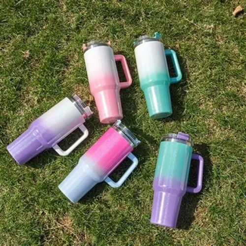 Garrafa térmica de aço inoxidável de 40 onças, copo térmico mantém a garrafa de água fria e térmica com alça, caneca térmica arco-íris à prova de vazamento para carro