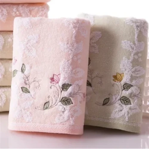 68x34cm Tuáille Cotton Ardchaighdeáin Bróidnithe Tuáille na bhFear agus na mBan Óstán Tuáille Tuáille Nigh Teaghlaigh Bog Absorbent do Dhaoine Fásta