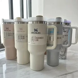 Stanley Quencher 2.0 rostfritt stål vakuumisolerad tumlare med lock och sugrör 40 oz termisk resemugg kaffe varm kopp